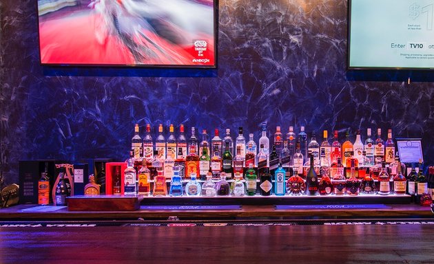 Photo of Set Lounge Bar & Billiards