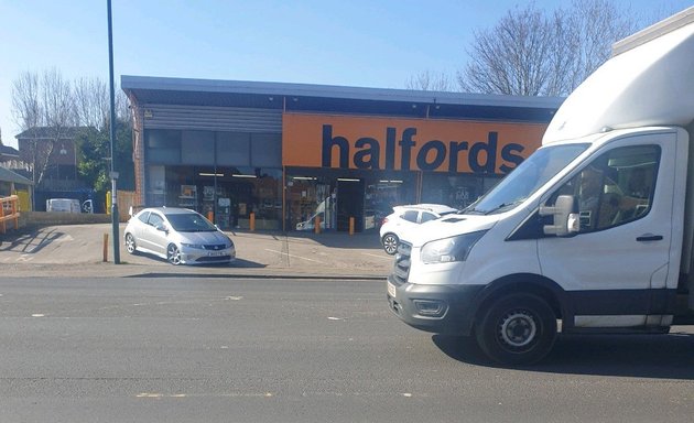 Photo of Halfords - Nuthall Road Nottingham (Nottingham)