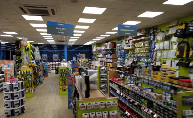 Photo of Leyland SDM Clapham High Street | Decorating & DIY