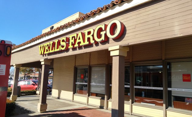 Photo of Wells Fargo Bank