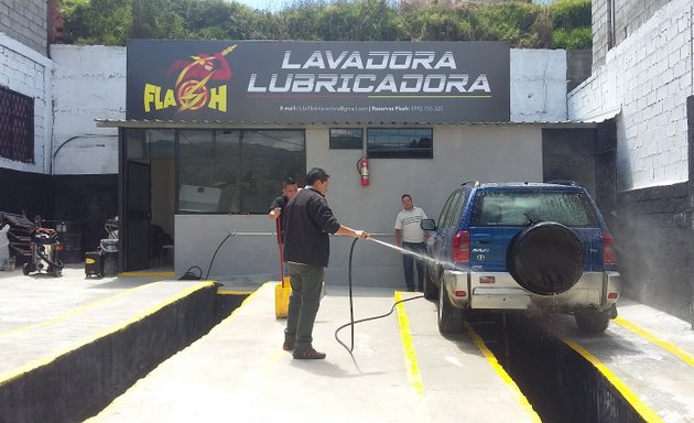 Foto de Flash Lavadora Lubricadora