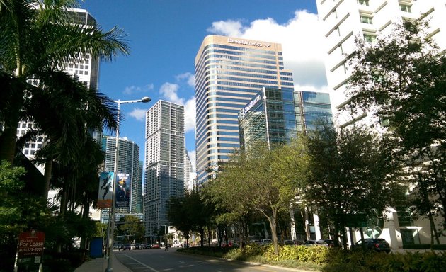 Photo of 620 Brickell World Plaza