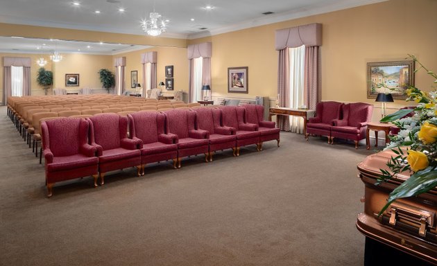 Photo of Scott Funeral Home - Mississauga Chapel