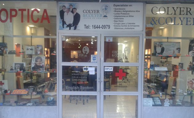 Foto de COLYER y COLYER LENTES DE CONTACTO