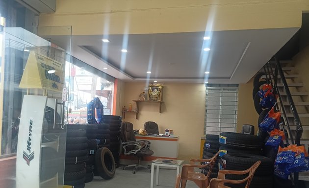 Photo of TyreHub Multi Brand Tyre Showroom