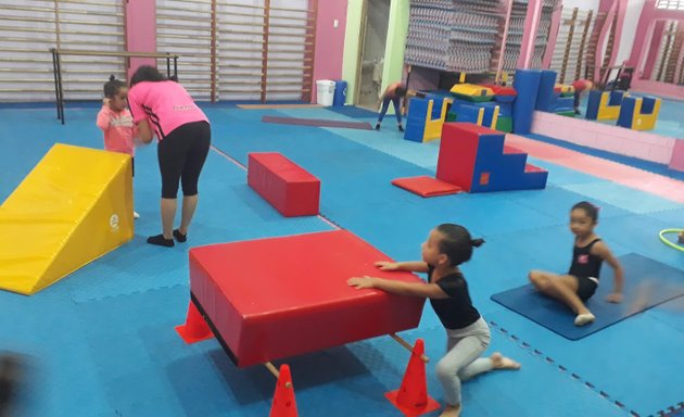 Foto de Academia Gimnasia Rítmica Dulcehé