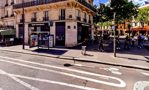 Photo de BNP Paribas - Paris Boulevard Saint Germain