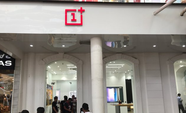 Photo of OnePlus Experience Store