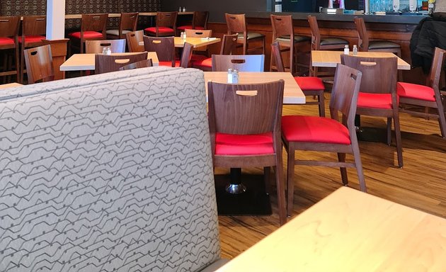 Photo of boston pizza, Clearbrook