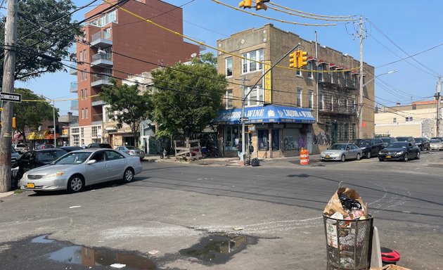 Photo of D & J Laundromat