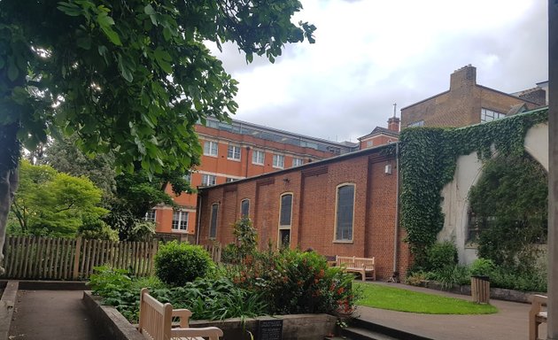 Photo of All Hallows' Churchyard