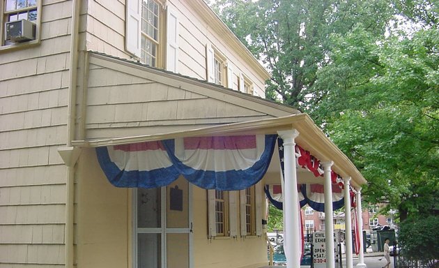 Photo of Queens Historical Society