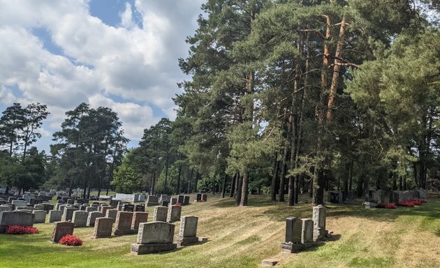 Photo of Pardes Shalom Cemetery