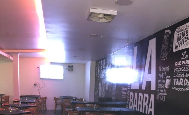 Foto de La Barra Bar & Restaurant
