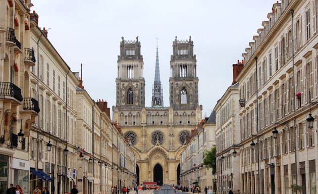 Photo de Hauteurs de la Cathédrale D'orléans