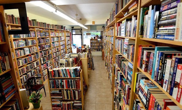 Photo of Cliffside Village Books