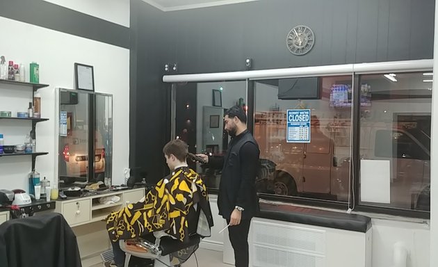 Photo of Rivo’s Barbershop