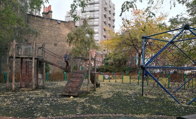 Photo of Pedlars Acre Park Play Area