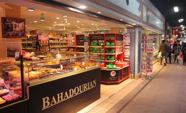 Photo de Chocolats Voisin chez Bahadourian Halles de Lyon