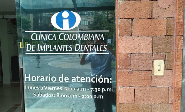 Foto de Clínica Colombiana de Implantes Dentales