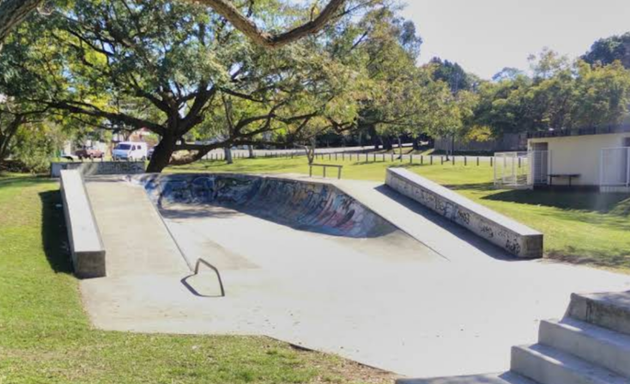 Photo of Plaisted Place Skatepark. Aka Flower St Skatepark