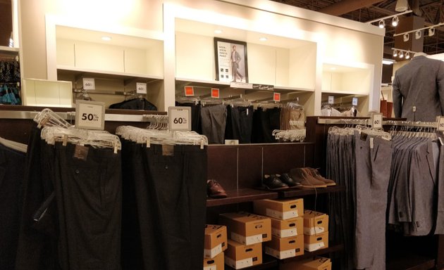 Photo of Banana Republic Factory Store