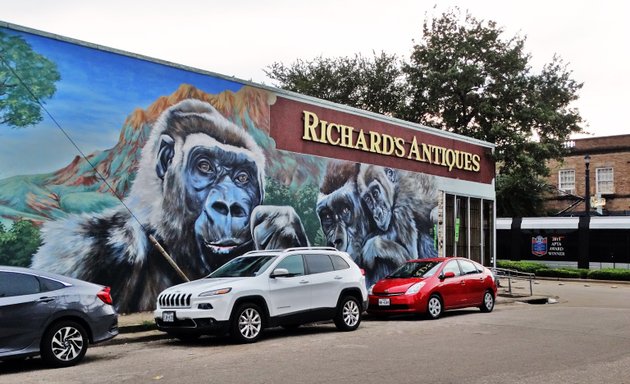 Photo of Richard's Antiques Inc