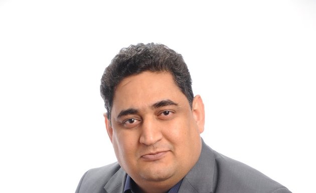 Photo of Naveed Ahmad- Real Estate Sales Person