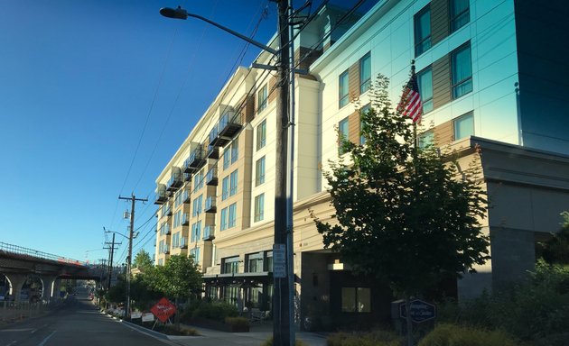 Photo of Hampton Inn & Suites by Hilton Seattle/Northgate