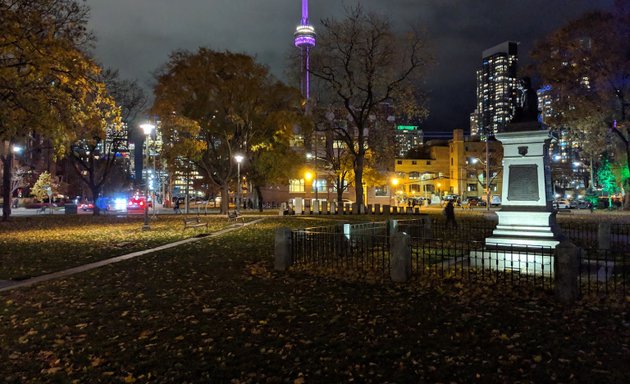 Photo of Victoria Memorial Square