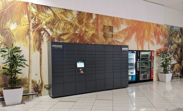 Photo of Amazon Hub Locker - Yangtze