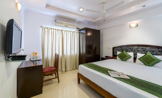 Photo of Treebo Trend 9 Marks Inn - Hotel in Indiranagar Bangalore