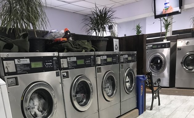 Photo of Kin's Laundromat