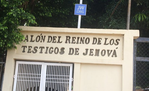 Foto de Salon Del Reino ( El Pinar)