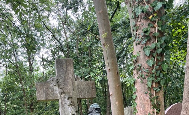 Photo of Highgate Cemetery