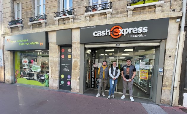 Photo de Cash Express Magasin d'occasions Multimédia, Image et Son, Téléphonie, Bijoux, Achat d'or