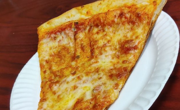 Photo of Lona's Pizza