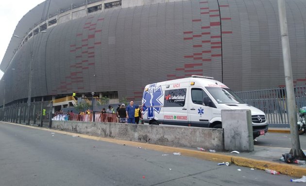 Foto de ambulancias lefersalud