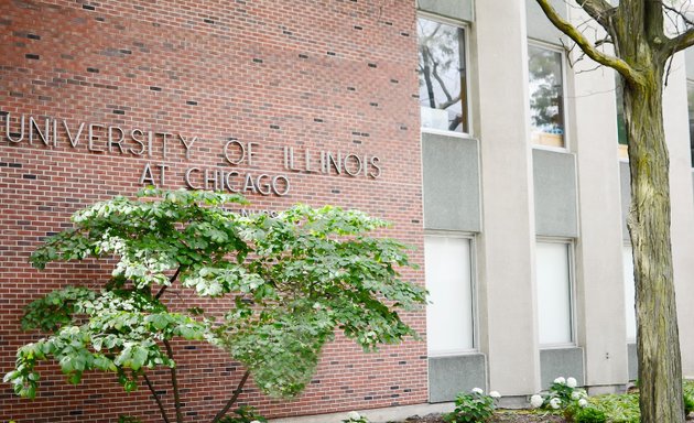 Photo of UIC College of Nursing