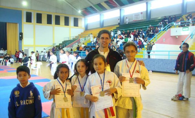 Foto de Escuela Peruana de Karate - Girasoles