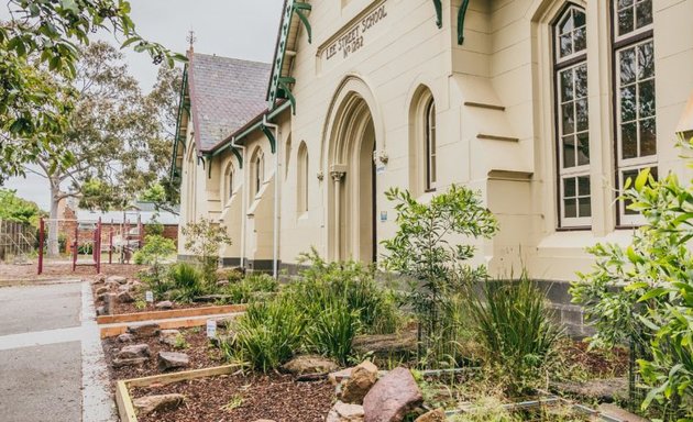 Photo of Carlton North Primary School