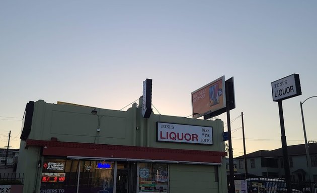 Photo of Toni's Liquor & Deli