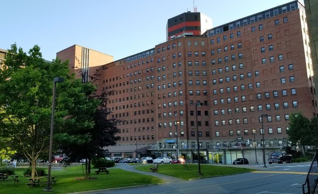 Photo of Dickson Building @ QEII Health Sciences Centre