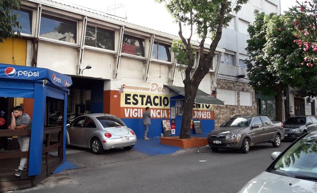 Foto de Estacionamiento Del Parque