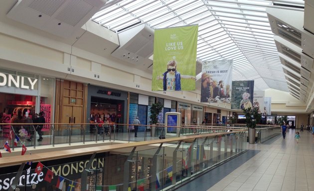 Photo of Eir Mahon Point Shopping Centre