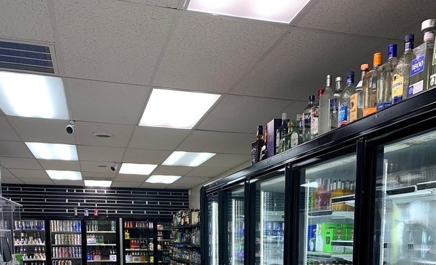 Photo of 9300 Food & Liquor