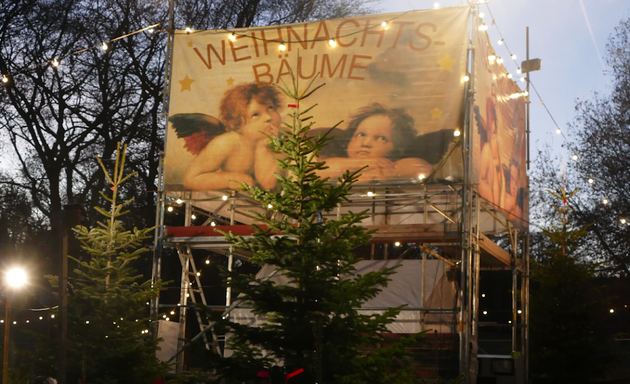 Foto von Weihnachtsbaumverkauf am Frankfurter Ostpark