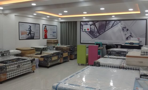 Photo of Land of Beds - Mattress Dealers in Bangalore for King Koil, Magniflex, Sealy, Hush & Duroflex