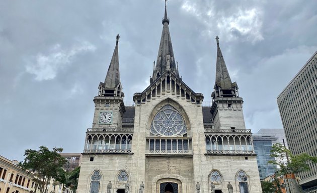 Foto de Catedral Basílica Metropolitana de Nuestra Señora del Rosario de Manizales
