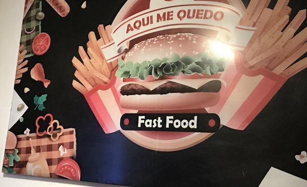 Foto de "Aquí me quedo" Fast Food